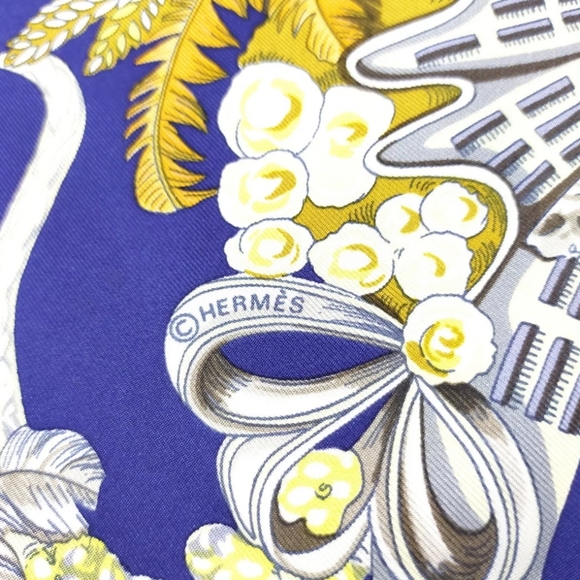 π¨π΅ Hermes blue silk scarf authentic 90X90cm π¨π΅ - Picture 6 of 10